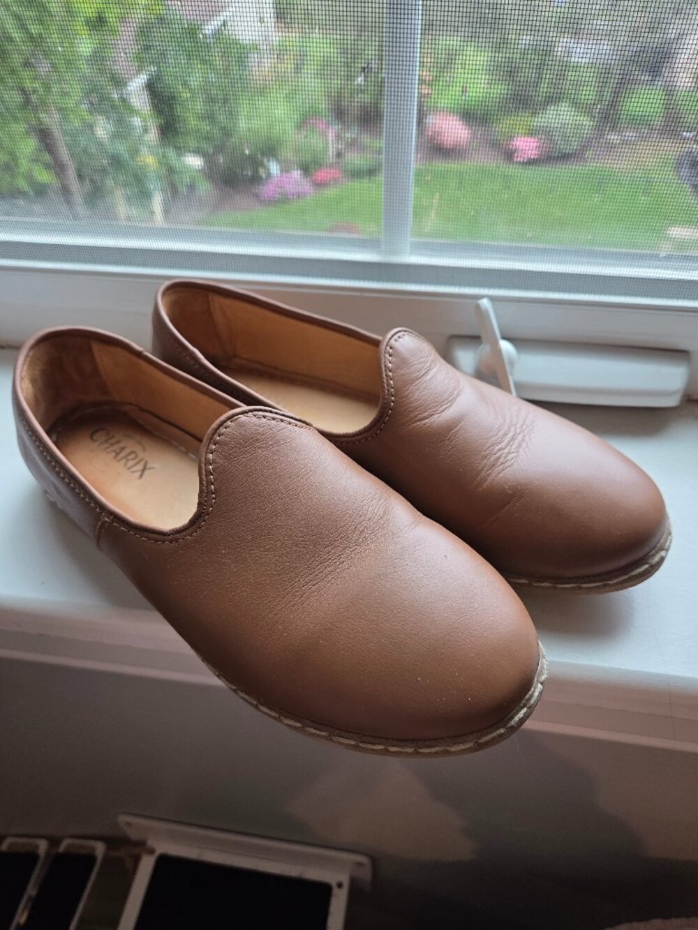 Charix Camel Brown Flats EU39